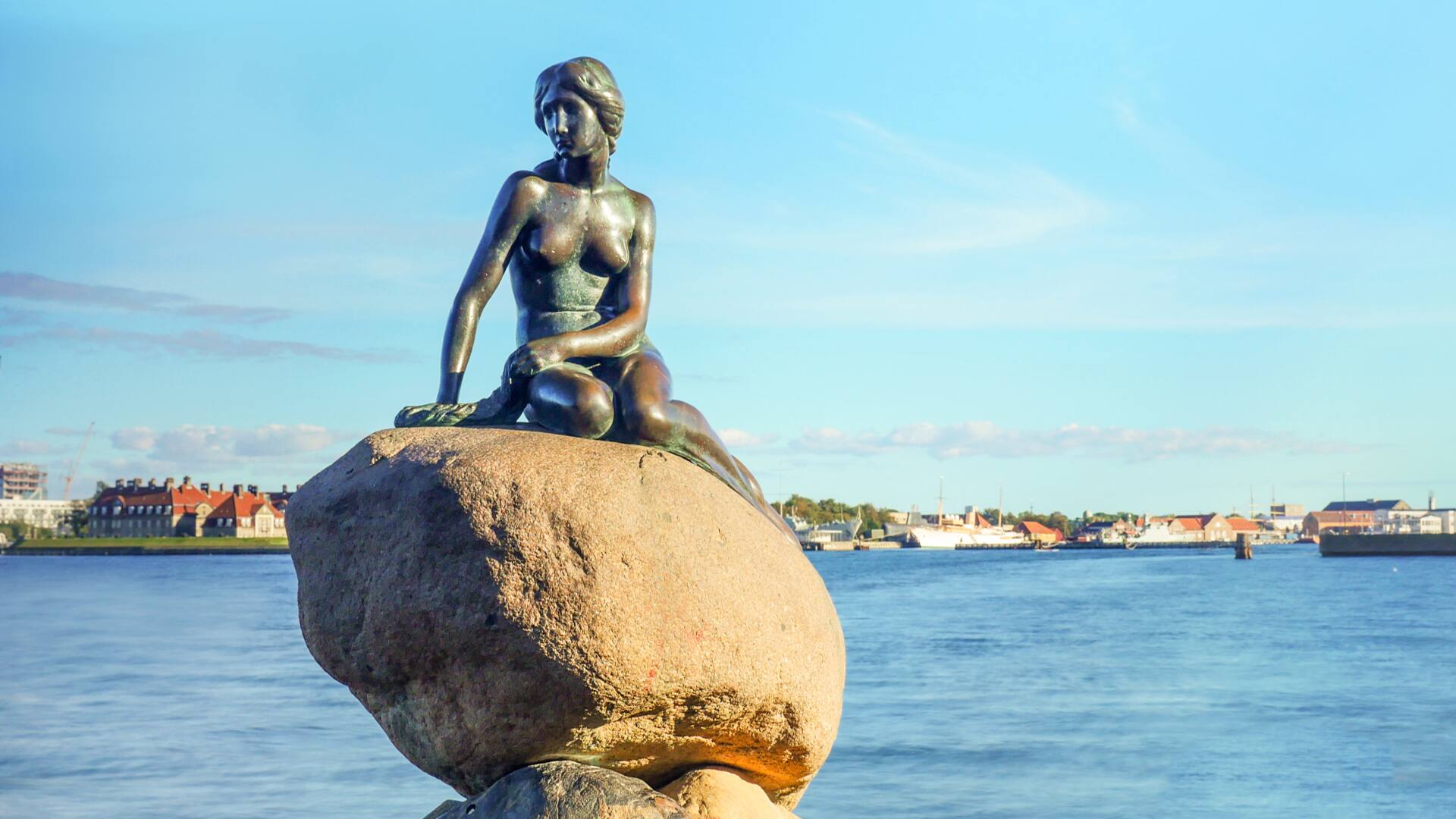 Behind The Fairytales - Hans Christian Andersen 